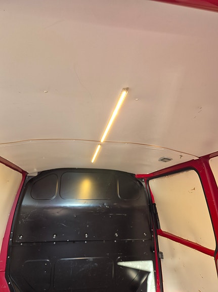 Volkswagen Transporter 5 of 5