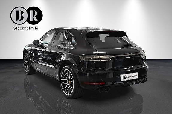Porsche Macan GTS 2 of 23