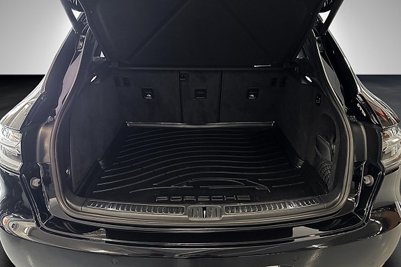 Porsche Macan GTS 23 of 23