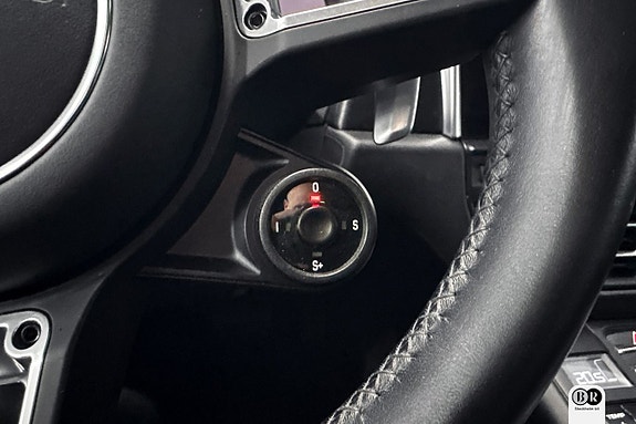 Porsche Macan GTS 20 of 23