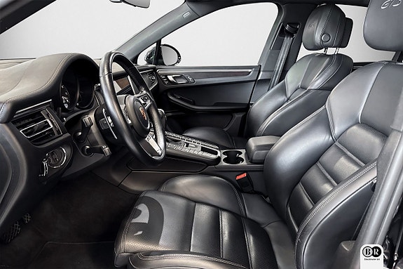 Porsche Macan GTS 8 of 23