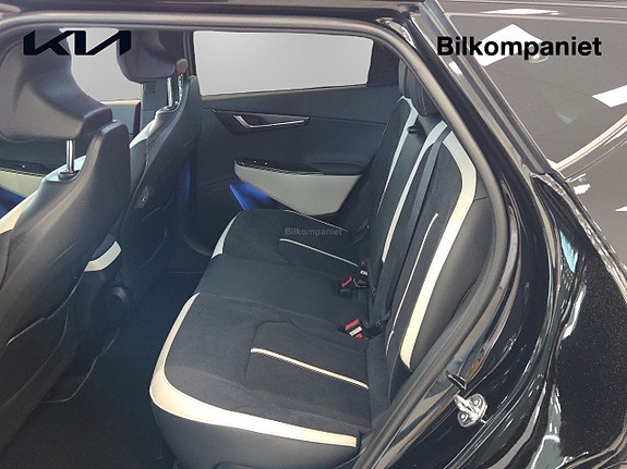 Kia EV6 9 of 16