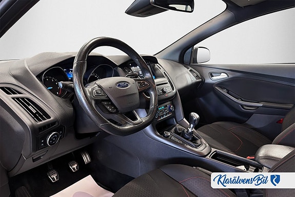 Ford Focus 8 of 14