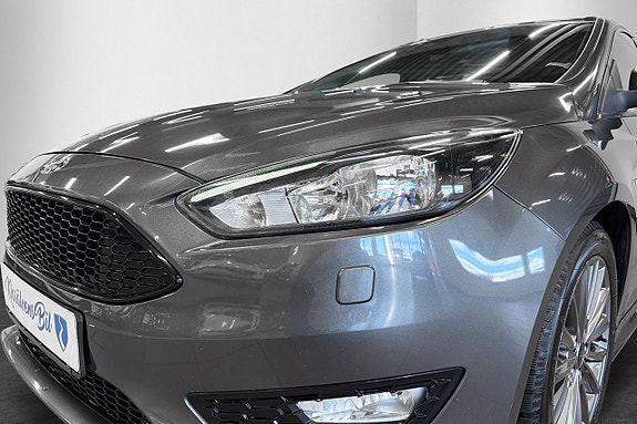 Ford Focus 3 of 5