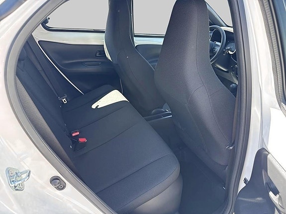 Toyota Aygo X 7 of 12