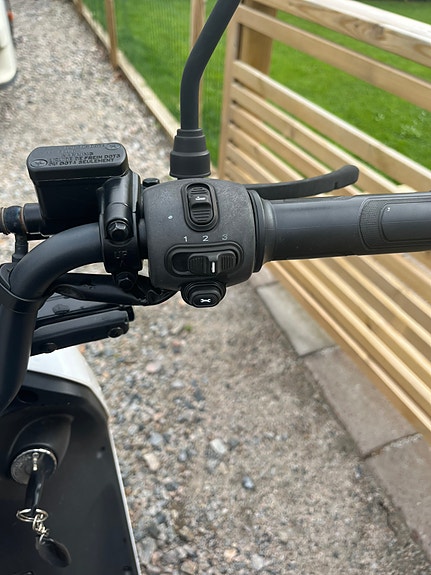 Lvneng LX04, LV electric scooters 8 of 16