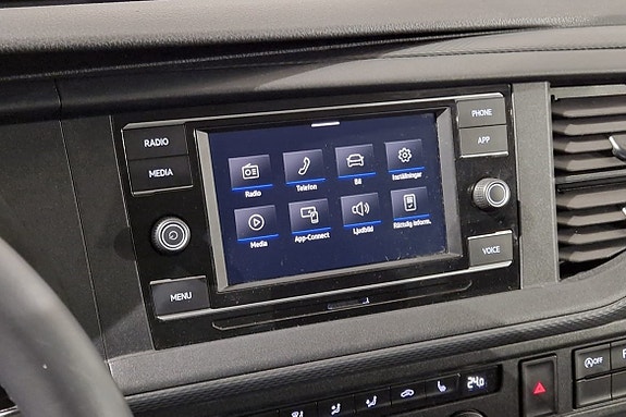 Volkswagen Caravelle 20 of 23