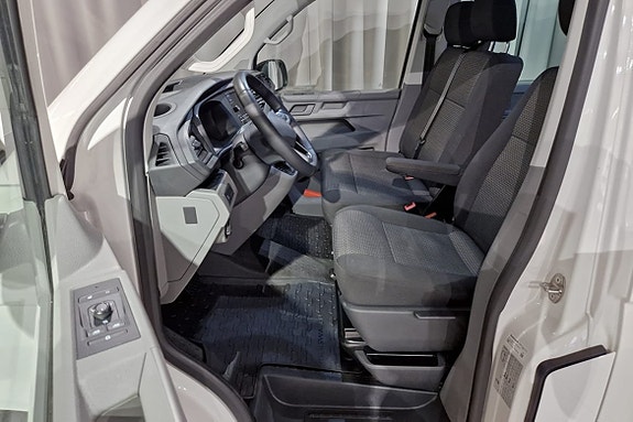 Volkswagen Caravelle 22 of 23
