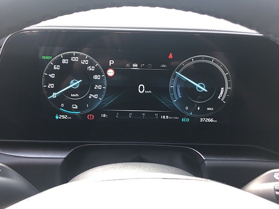 Kia Niro 10 of 14