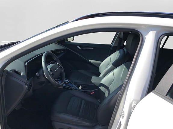 Kia Niro 8 of 15