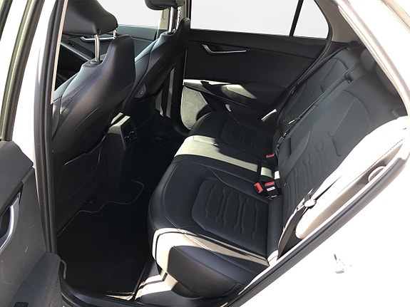 Kia Niro 9 of 15