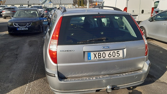 Ford Mondeo 3 of 5