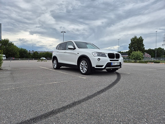 BMW X3 2 of 5