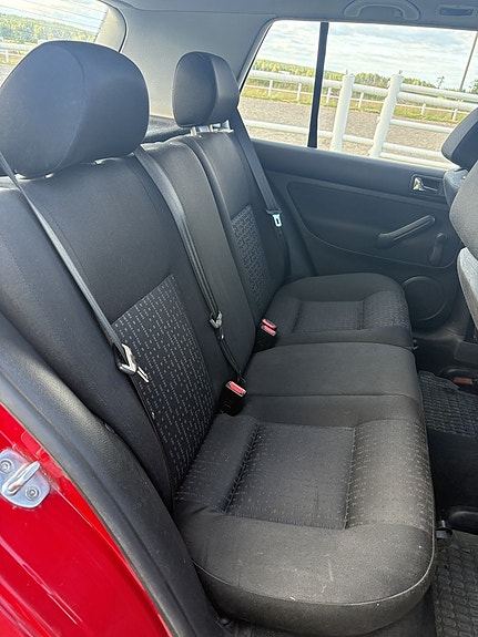 Volkswagen Golf IV 10 of 13