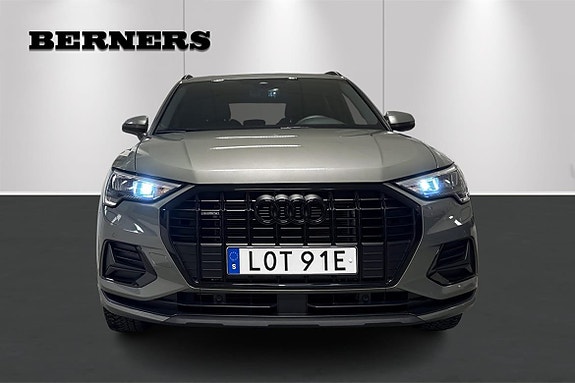 Audi Q3 4 of 16