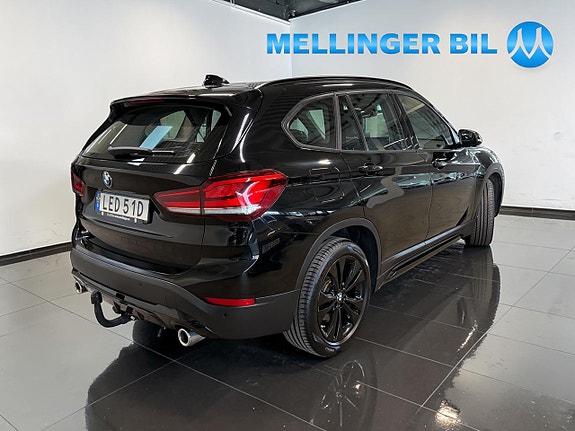 BMW X1 4 of 5