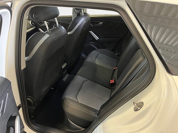 Audi Q2 7 of 9