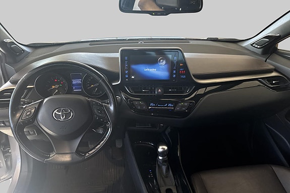Toyota C-HR 8 of 19
