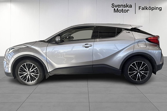Toyota C-HR 3 of 19