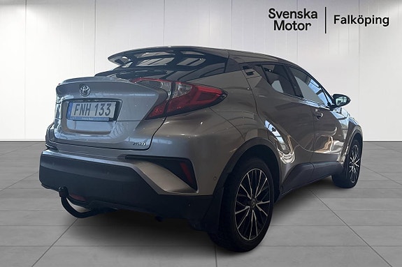 Toyota C-HR 5 of 19