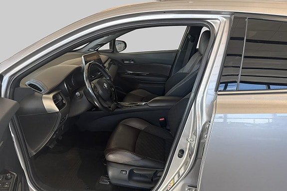 Toyota C-HR 7 of 19