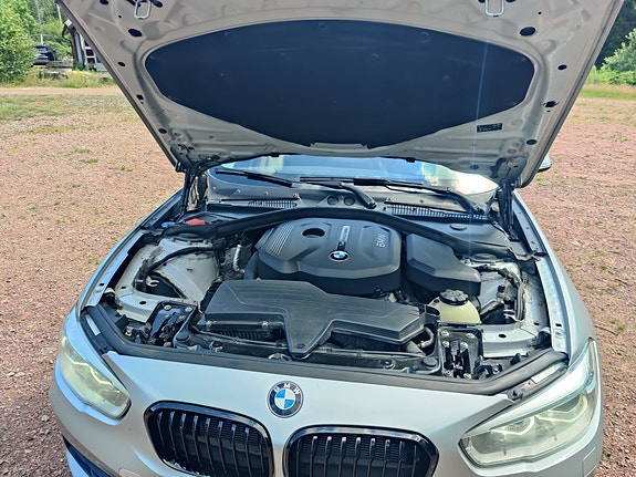 BMW 118i 9 of 11