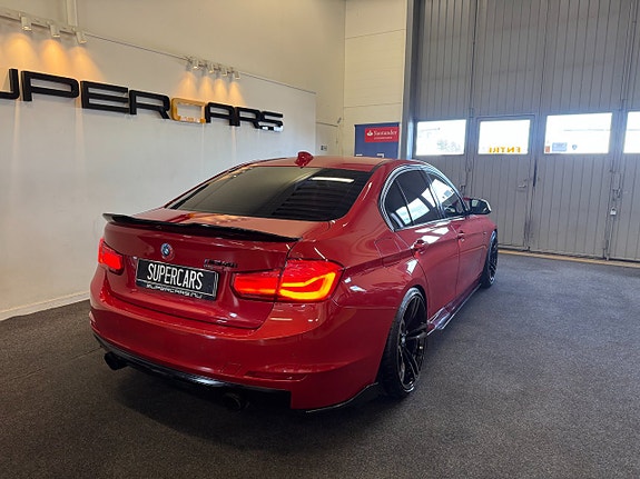 BMW 335i 6 of 26
