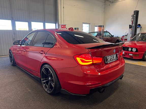 BMW 335i 7 of 26