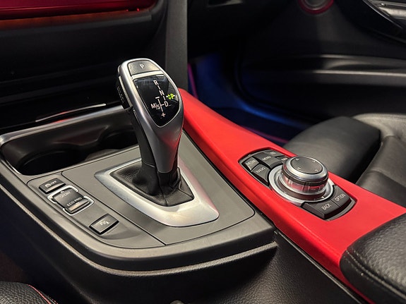 BMW 335i 17 of 26