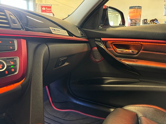 BMW 335i 19 of 26