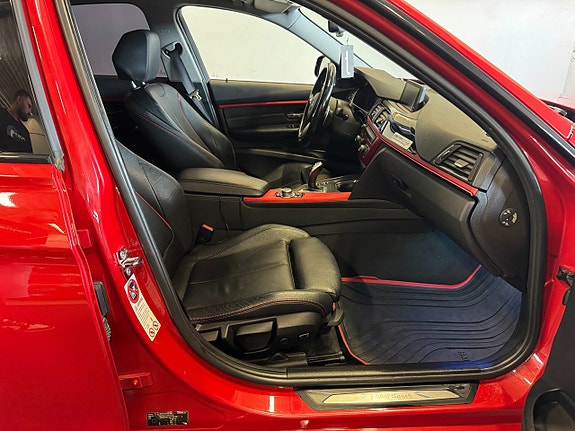 BMW 335i 10 of 26
