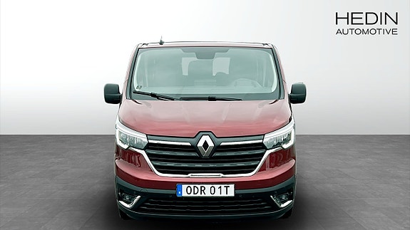 Renault Trafic 8 of 12