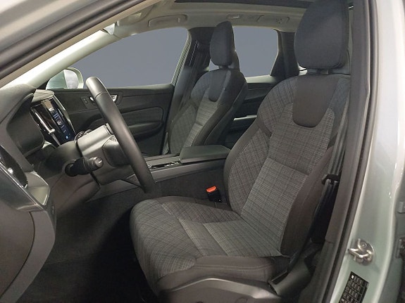 Volvo XC60 6 of 13