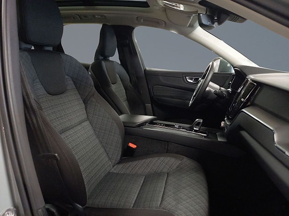 Volvo XC60 7 of 13