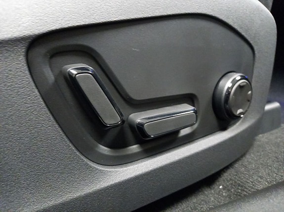 Polestar 4 10 of 13