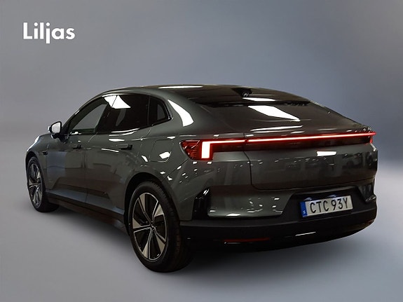 Polestar 4 3 of 13