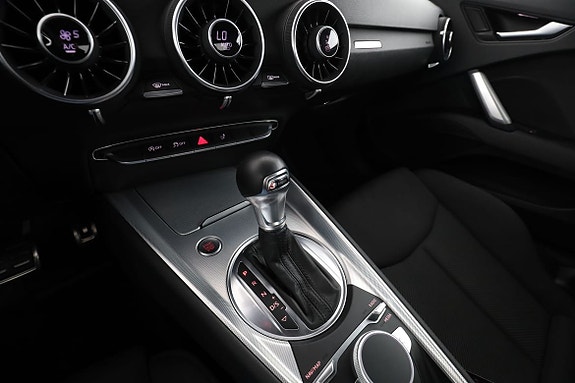 Audi TT 21 of 30
