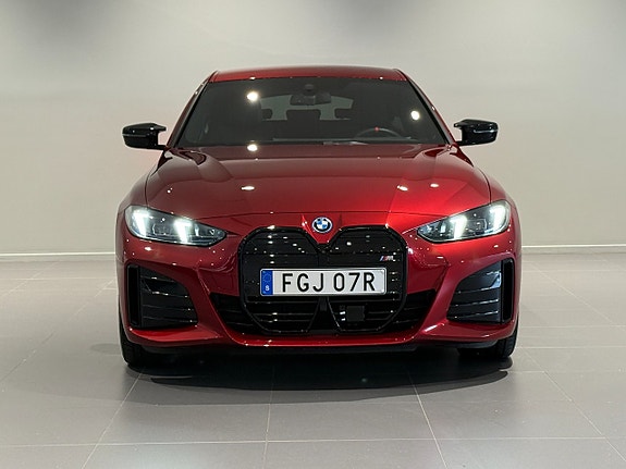 BMW i4 2 of 5