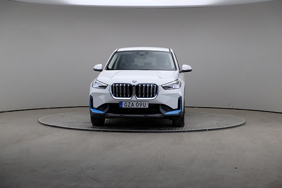 BMW X1 3 of 5