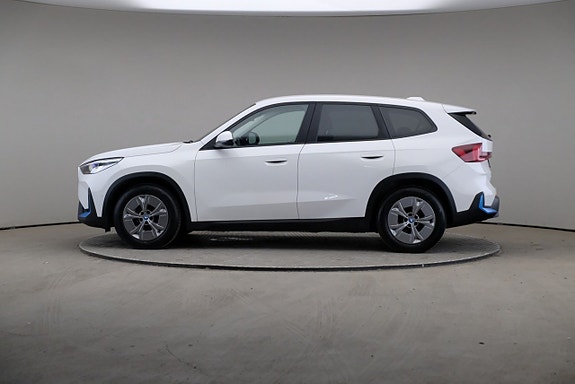 BMW X1 4 of 5
