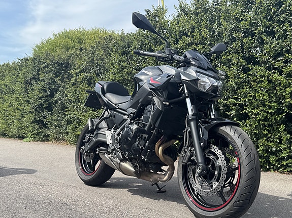 Kawasaki Z650 Sport Package 2 of 6