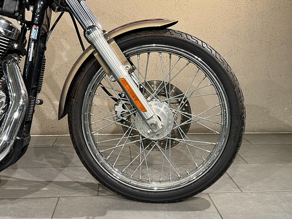 Harley-Davidson SPORTSTER 1200 Custom 5 of 5