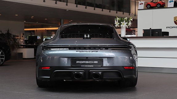 Porsche 911 7 of 15