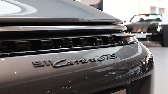 Porsche 911 13 of 15