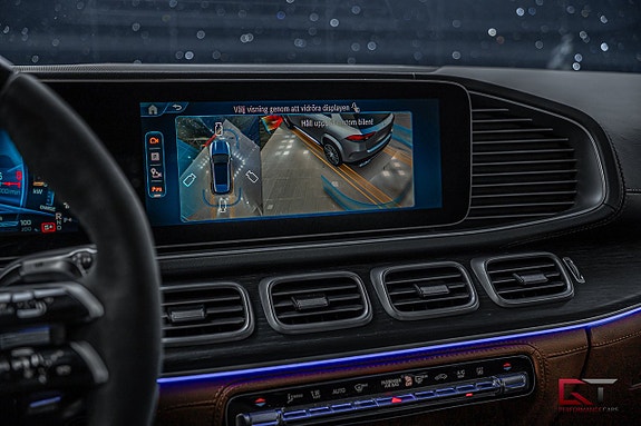 Mercedes-Benz GLE53 13 of 20
