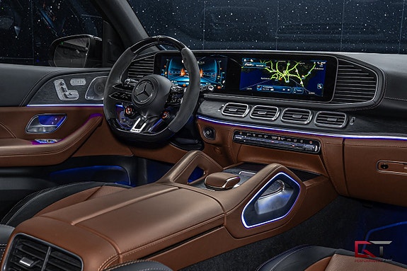 Mercedes-Benz GLE53 16 of 20