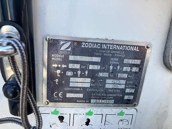 Zodiac PRO MAN 7 Suzuki DF50 10 of 13