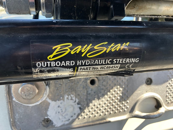 Zodiac PRO MAN 7 Suzuki DF50 12 of 13