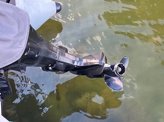 Zodiac PRO MAN 7 Suzuki DF50 5 of 13