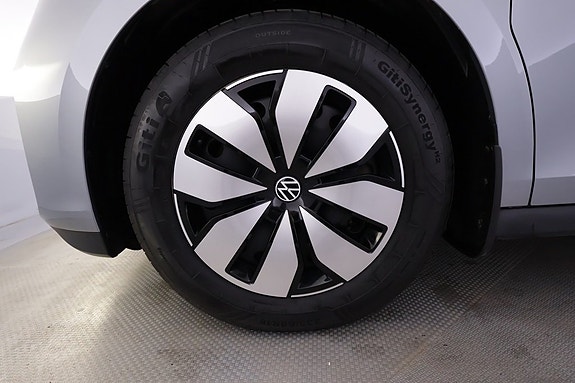 Volkswagen ID. Buzz 16 of 17